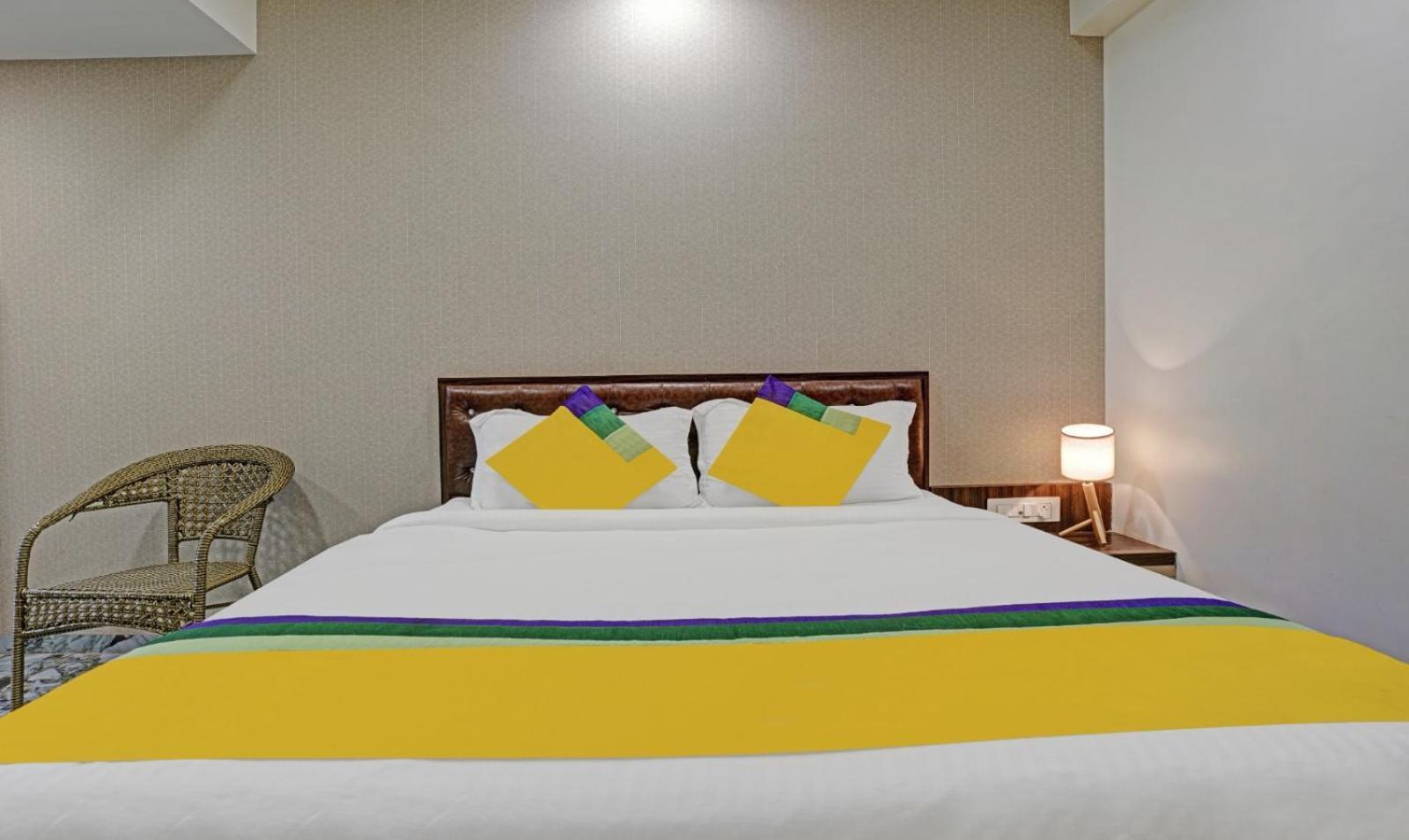 Glitz Hotels Golden Birds - Mahape, Navi Mumbai Kültér fotó