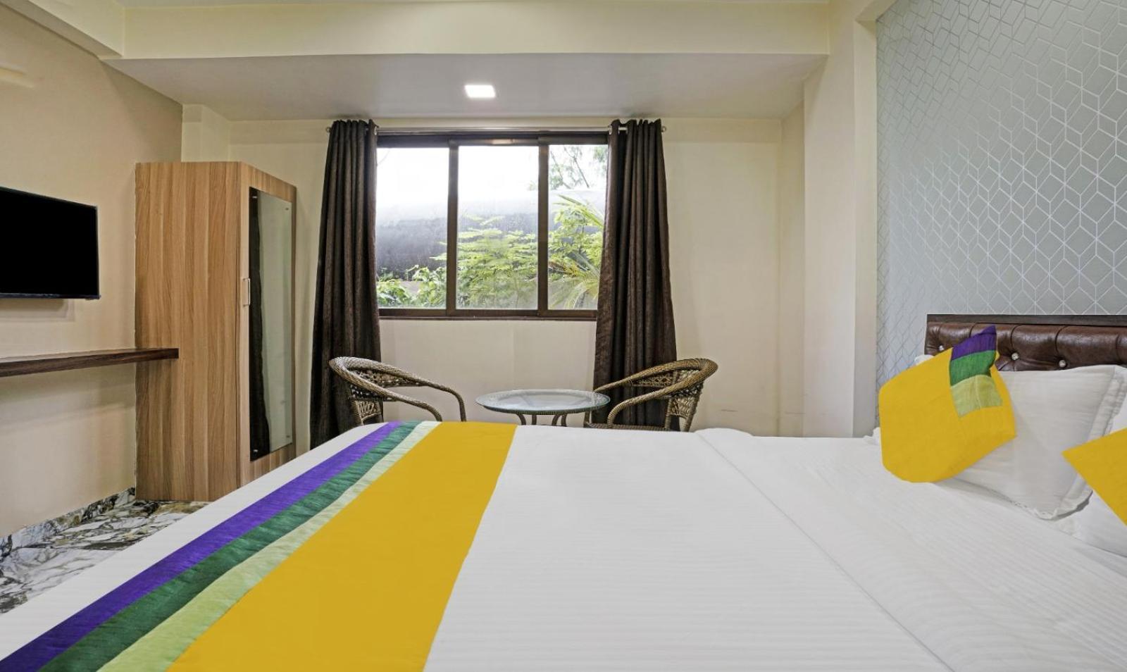 Glitz Hotels Golden Birds - Mahape, Navi Mumbai Kültér fotó