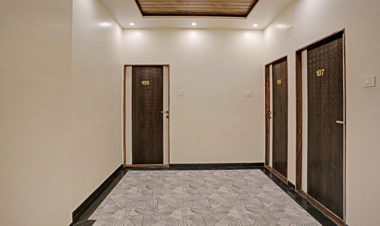 Glitz Hotels Golden Birds - Mahape, Navi Mumbai Kültér fotó
