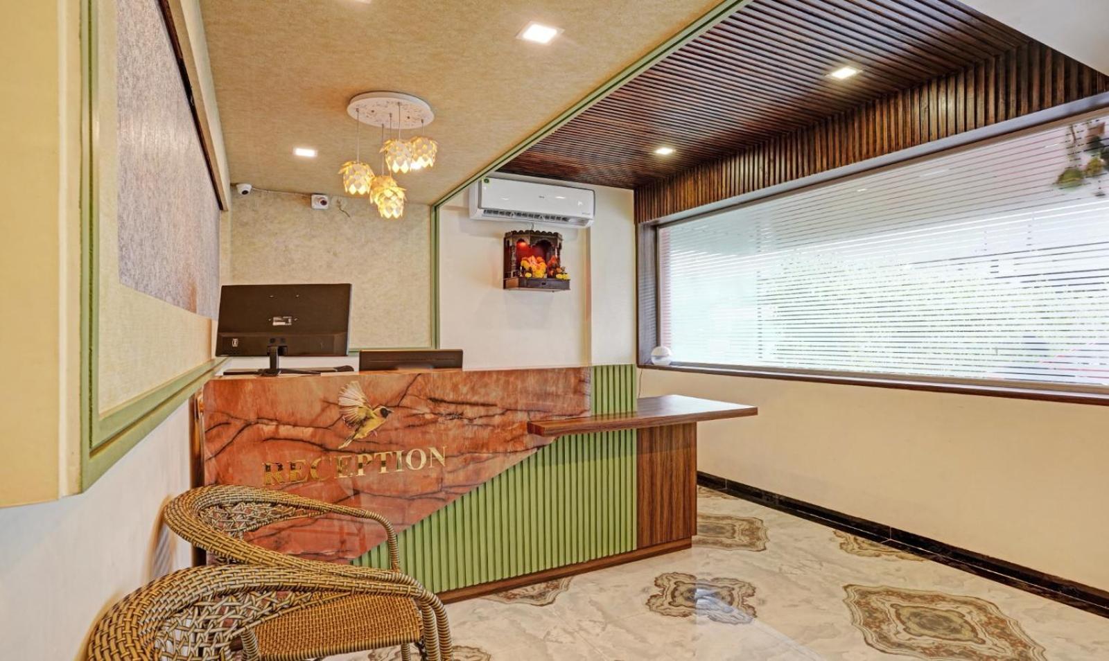 Glitz Hotels Golden Birds - Mahape, Navi Mumbai Kültér fotó